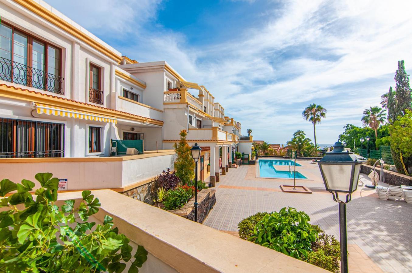 Seaescape With Ocean, King Size Bed, Wifi, Smart Tv, Free Parking 2 Pools Access *