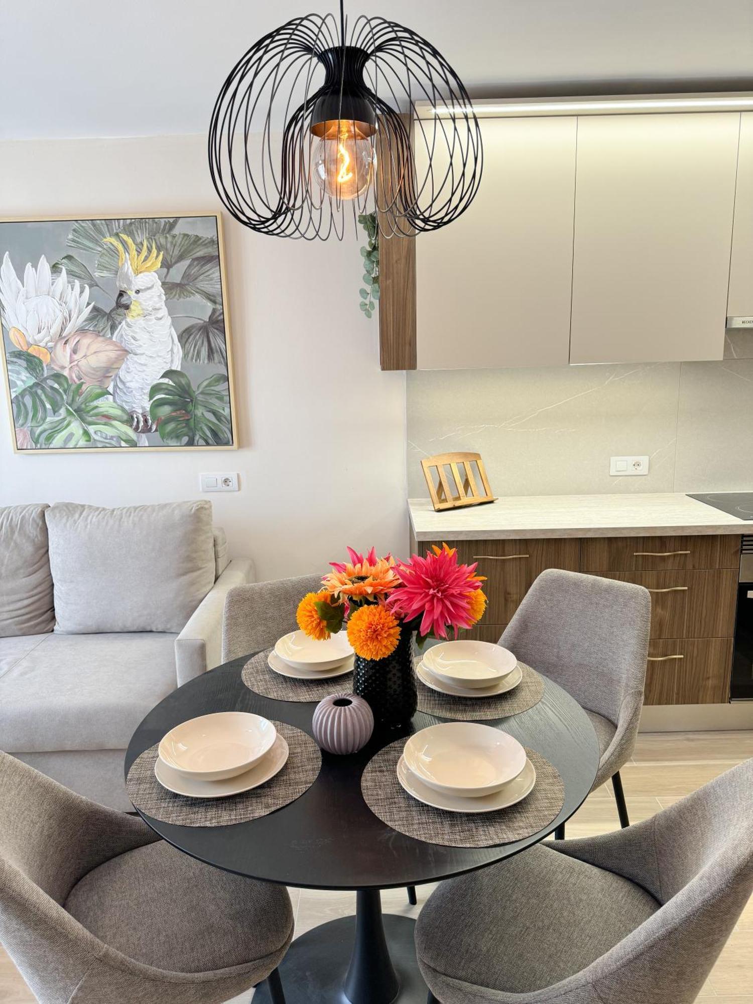 Seaescape With Ocean, King Size Bed, Wifi, Smart Tv, Free Parking 2 Pools Access Apartment *