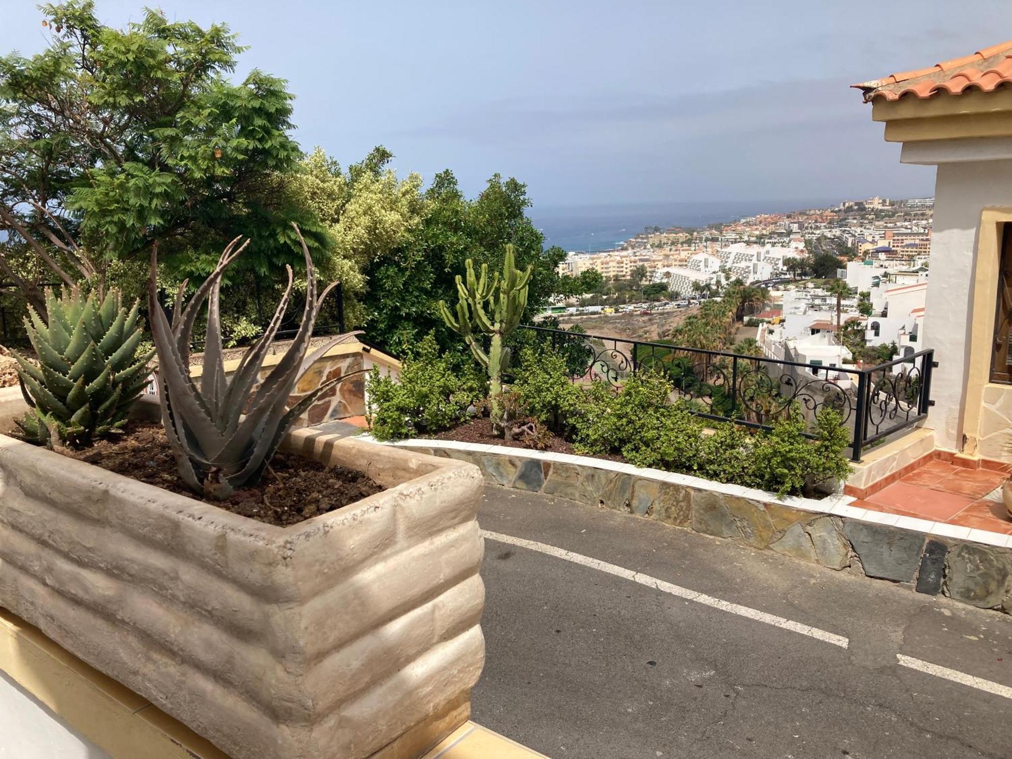 Seaescape With Ocean, King Size Bed, Wifi, Smart Tv, Free Parking 2 Pools Access *